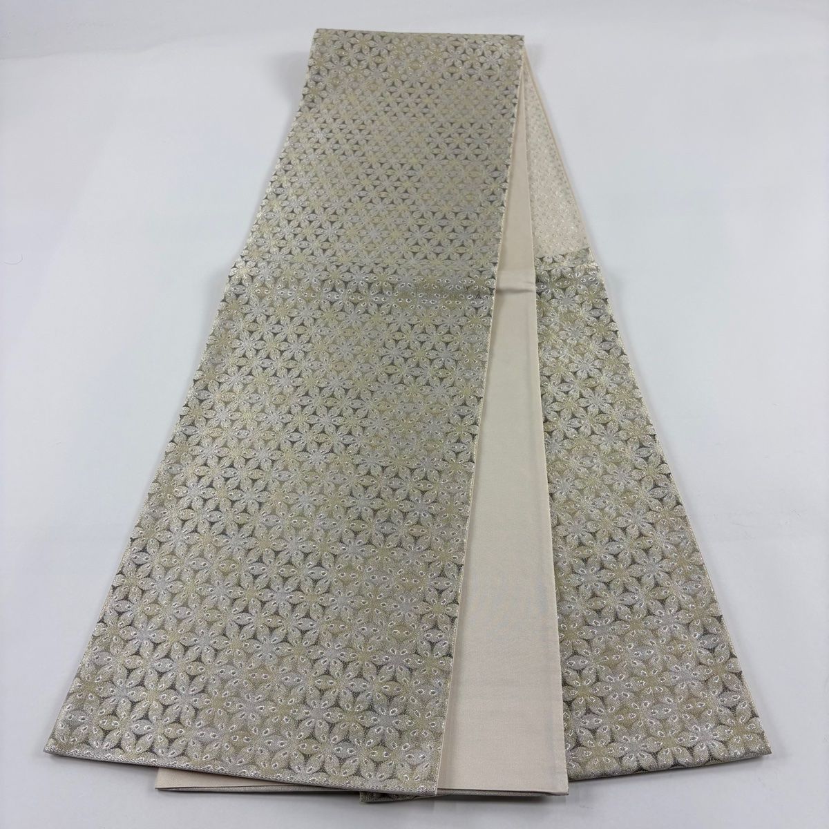 O0833 美品 逸品 粋 銀通し 銀花仙 ブランド 染め 正絹 袋帯 O0833 美品 逸品 粋 銀通し 銀花仙 ブランド 染め 正絹 袋帯