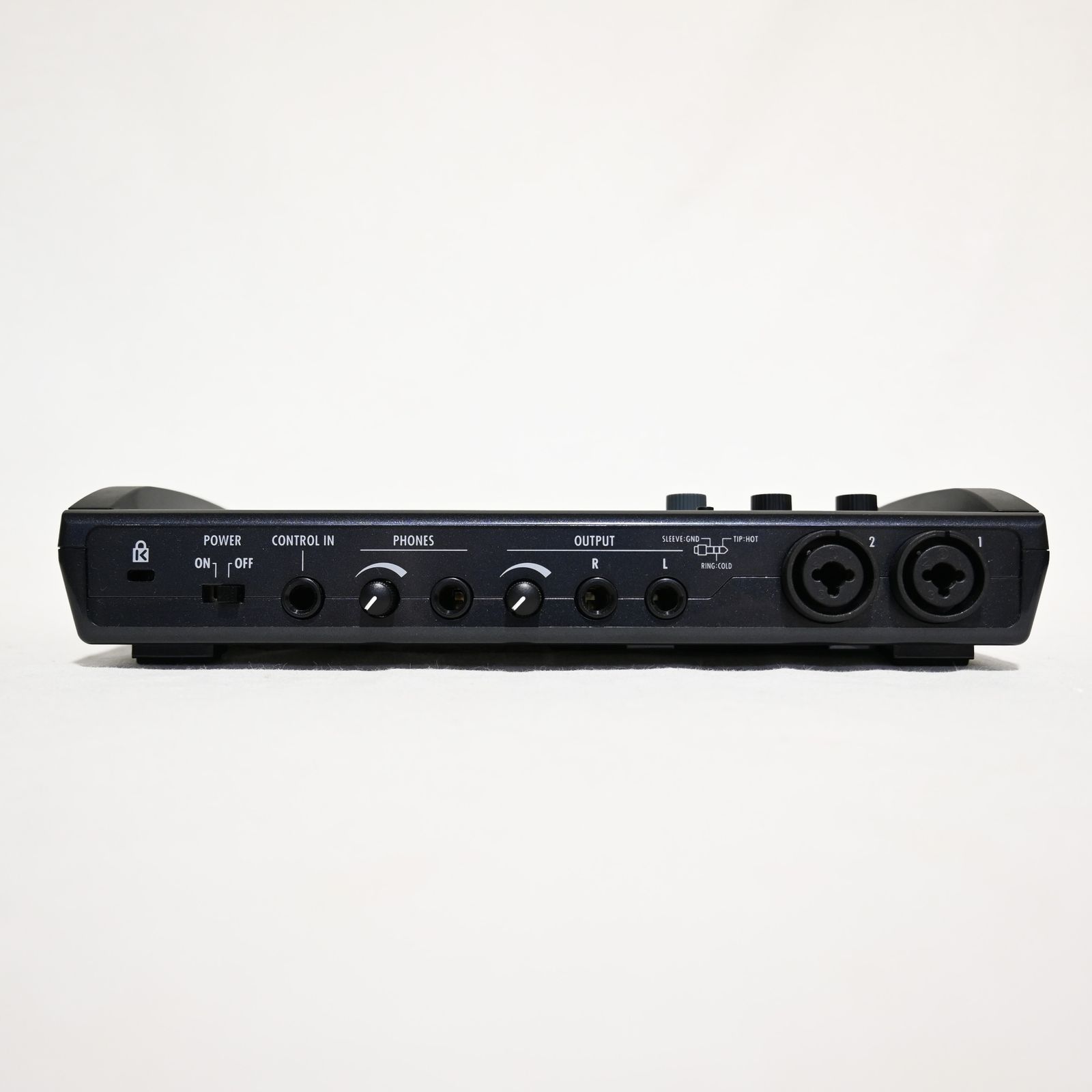 MTR zoom R8 マルチトラックレコーダー(美品) r8header1.jpg.