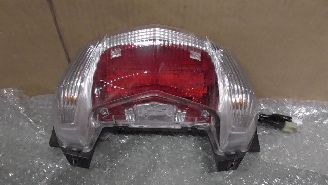 ヤマハ発動機 トリシティ125　SE82　テールランプ　STANLEY　1832　24011810