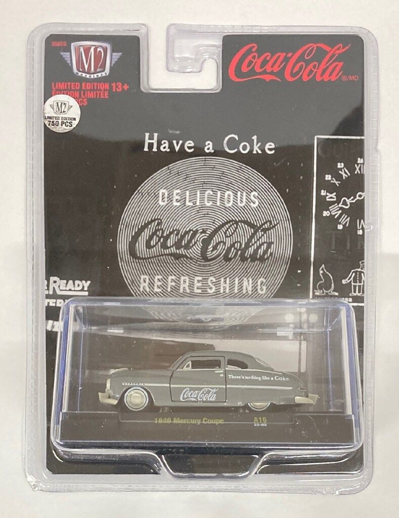 M2 Mercury Custom 1949 Coca Cola 52500 A37 - Diecast Scala 1/64