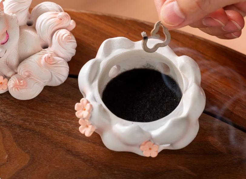 磁器 九尾狐香炉 禅意薫香炉 茶道具 香道具 装飾品 工芸品 置物