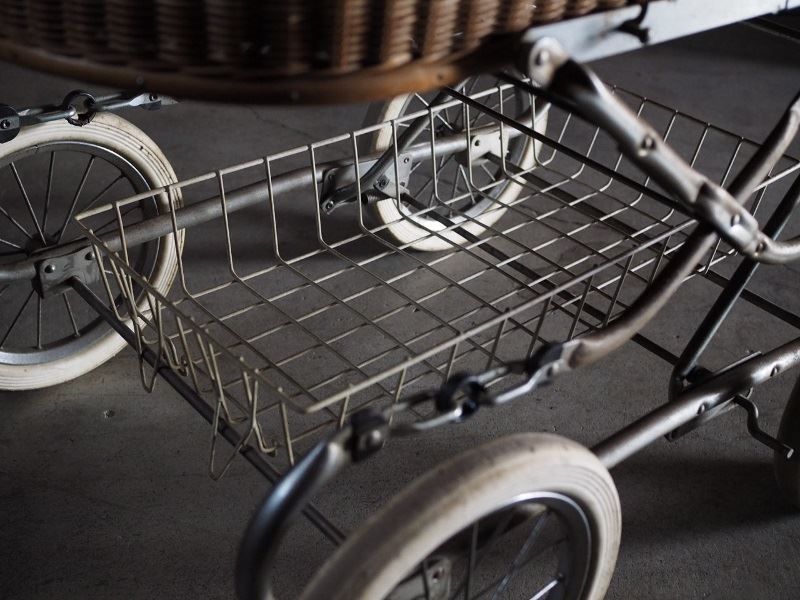 2025新作 10％off。 ラタン製ベビーカー 乳母車 ガーデニング素材 昭和中期 古録展 品番K22922