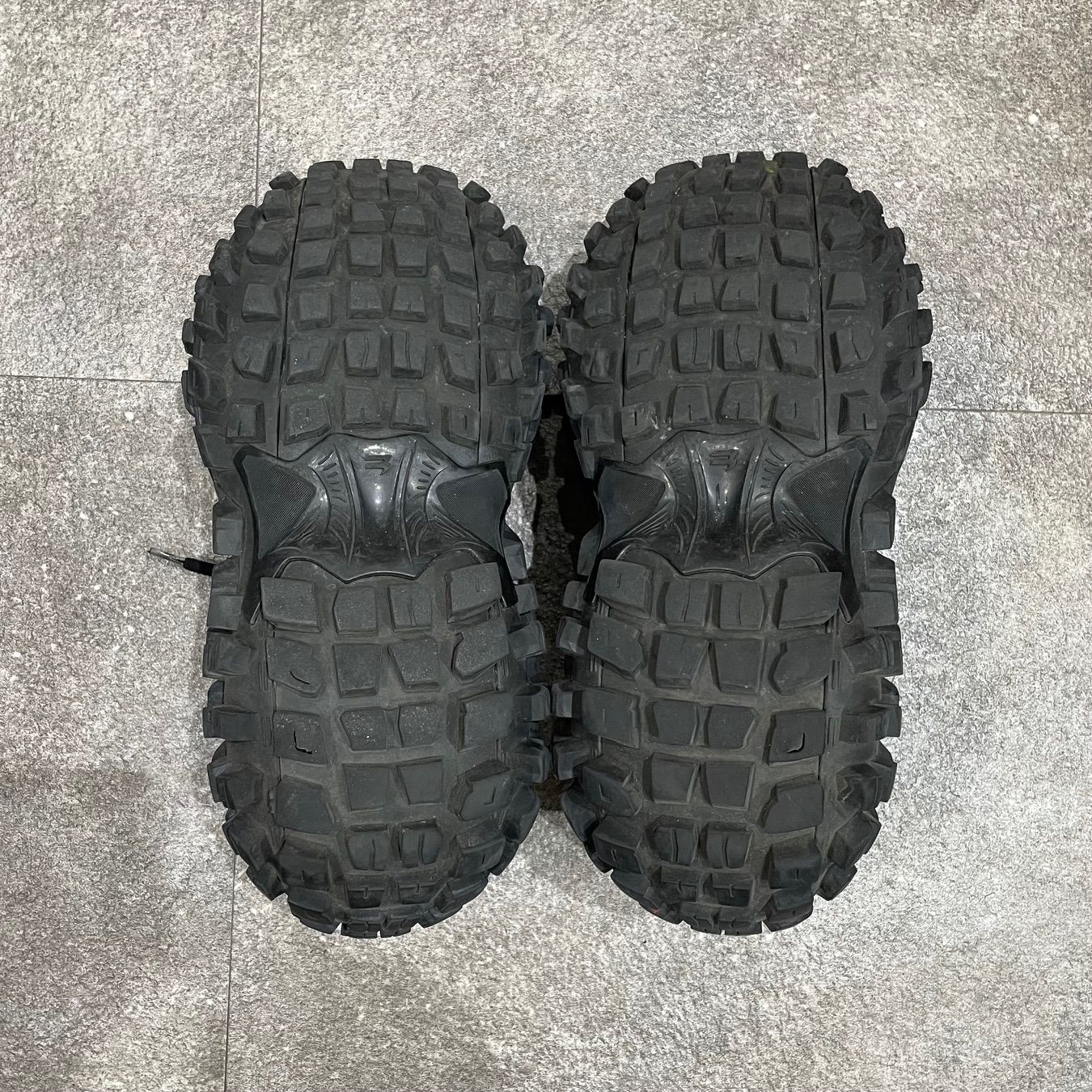 BALENCIAGA DEFENDER BOUNCER SNEAKER ディフェンダー バウンサー 