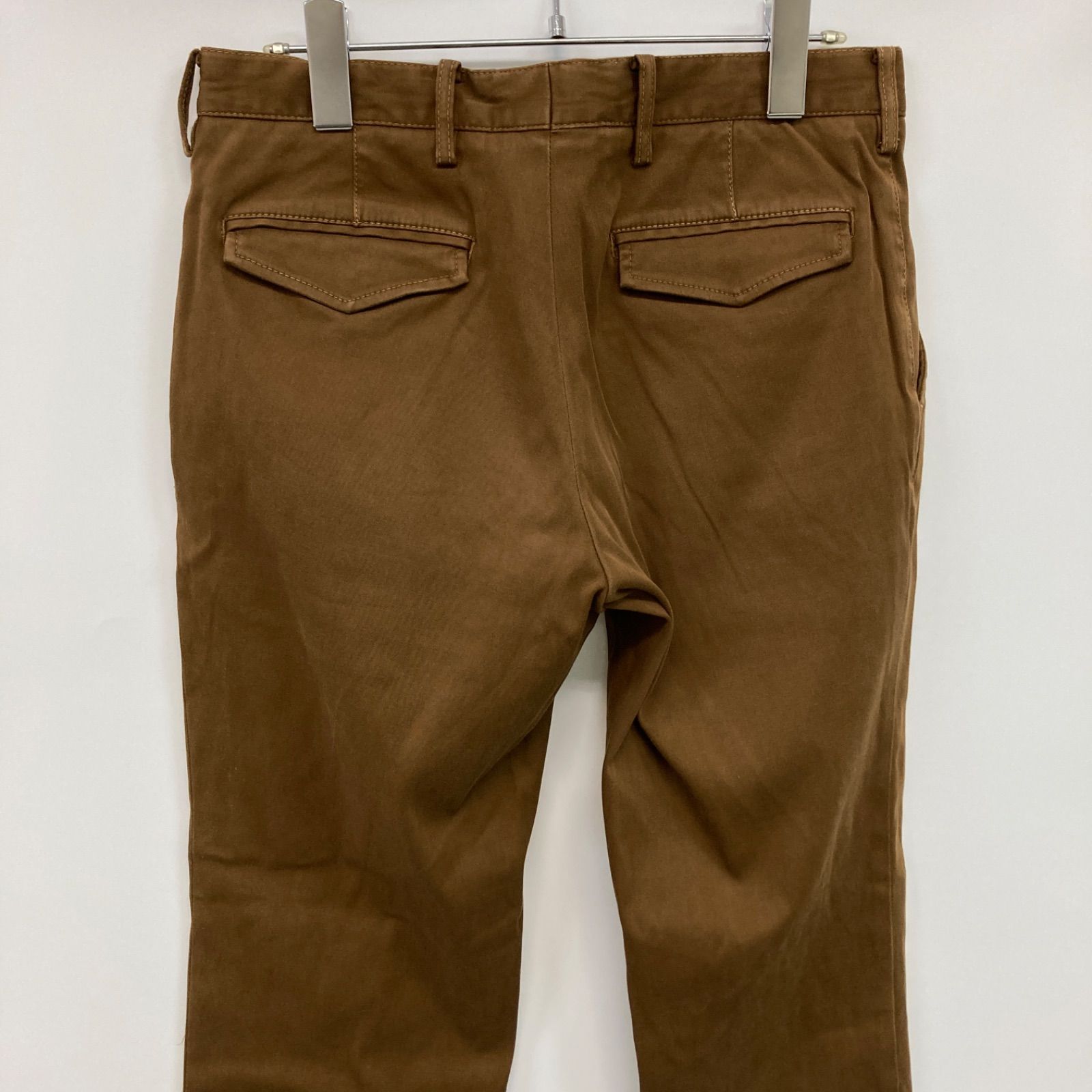 カジュアル ブラウン