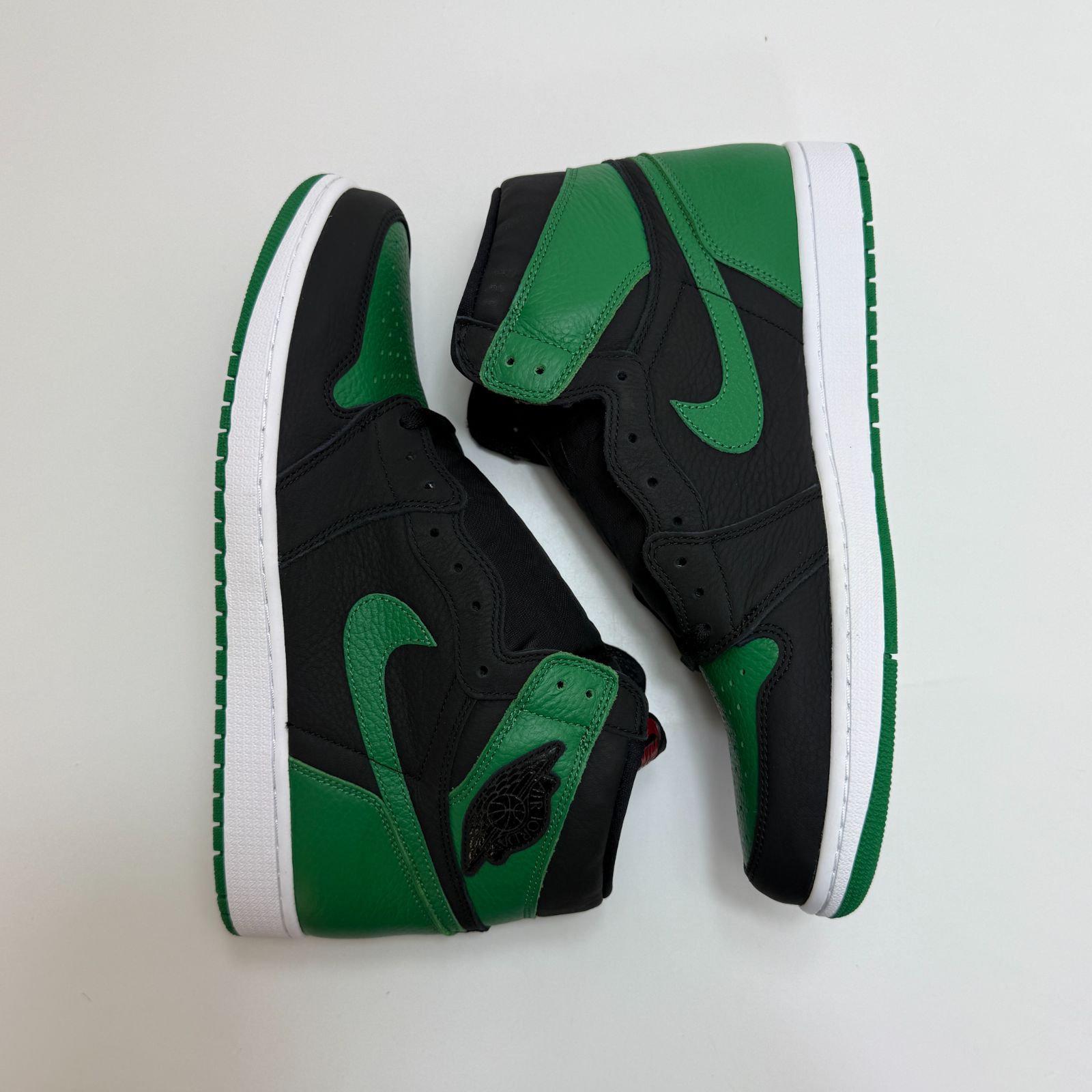Nike Air Jordan 1 Retro High OG Pine Green 2.0 555088 030