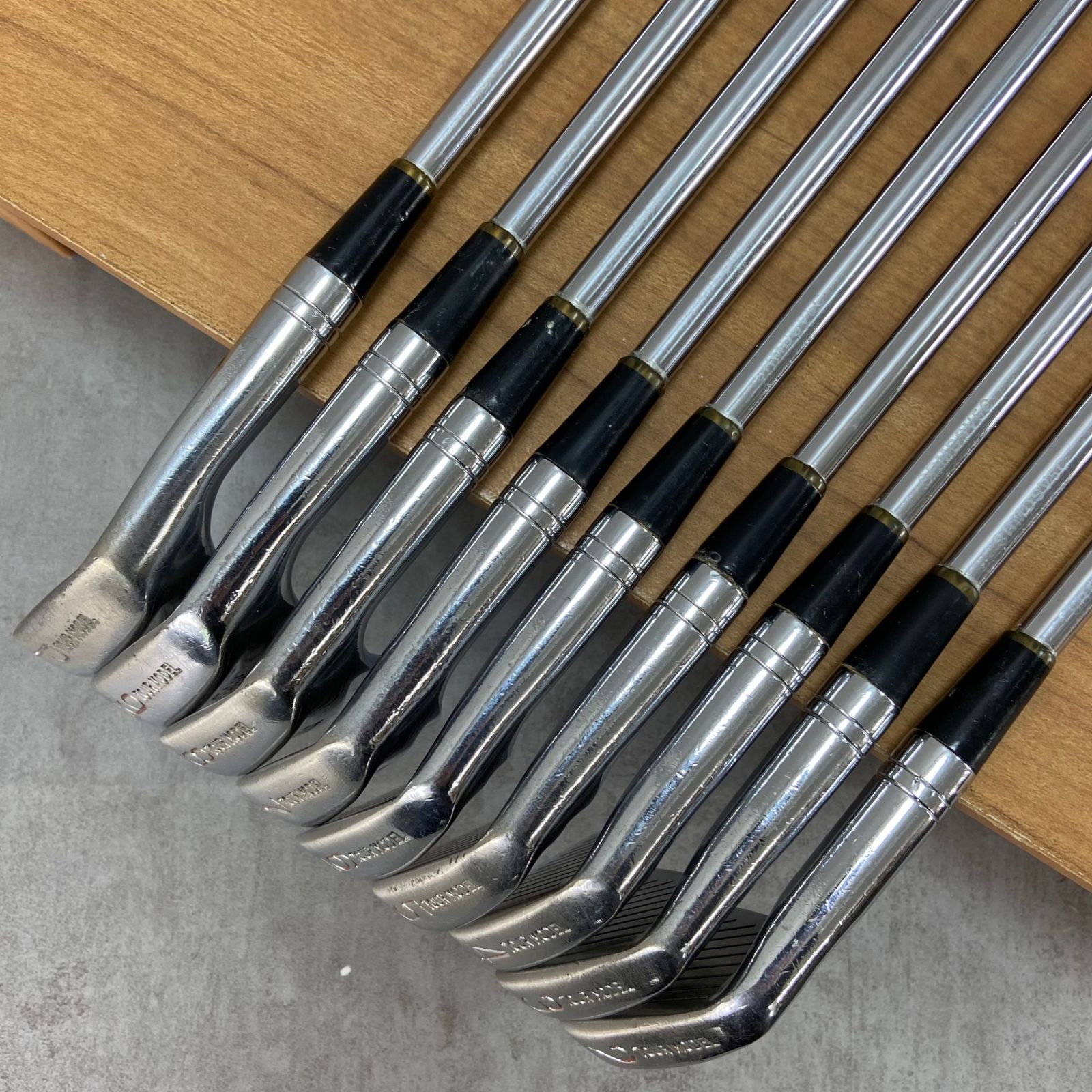 Titleist - Titleist　タイトリスト　SQUARE　TOE　TOUR　MODEL スクエアトゥ　ツアーモデル　メンズゴルフアイアン9本セット　スチール　S　右利き用 Titleist タイトリスト SQUARE TOE TOUR MODEL スクエアトゥ