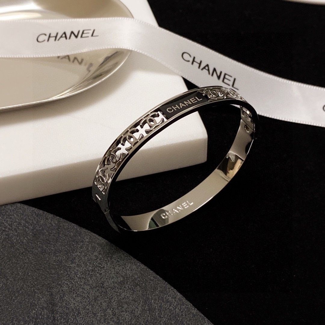 今日特価】Chanel シャネル レトロ レース ブレスレット - メルカリ