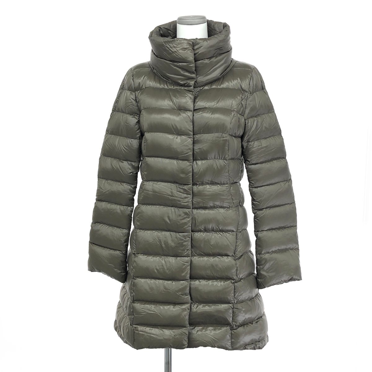 HERNO ヘルノ ハイネック ダウンジャケット 44 カーキ HERNO ヘルノ ハイネックダウンコート サイズ:44 グリーン レディース