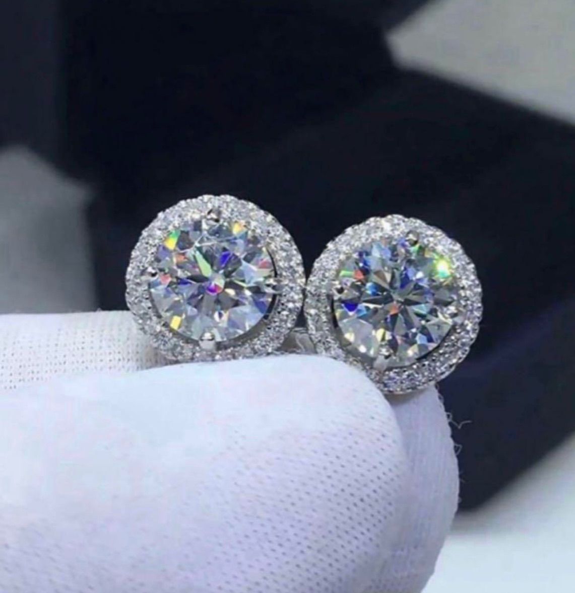 毎日つけたい一生モノ 0 5 ctモアサナイト ピアス メンズ レディース