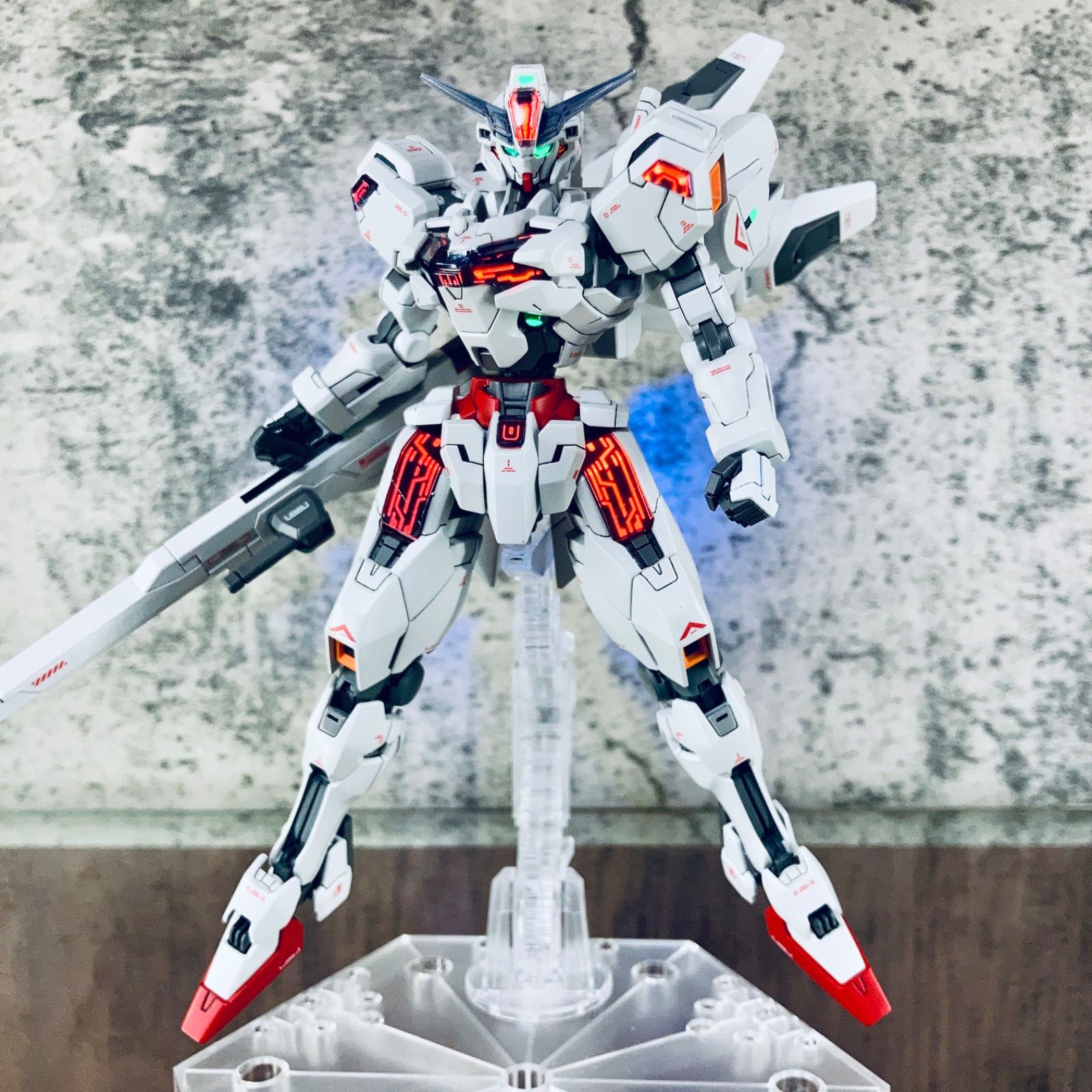 ジャンク】HG 1/144 ガンダムキャリバーン ブラックライトで光るパー