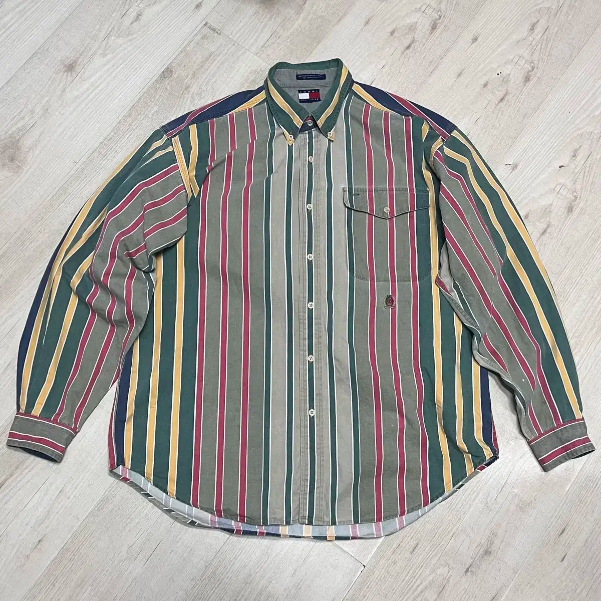 トミー・ヒルフィガー ストライプシャツ美品 SALE／40%OFFオンライン限定リラックスストライプ