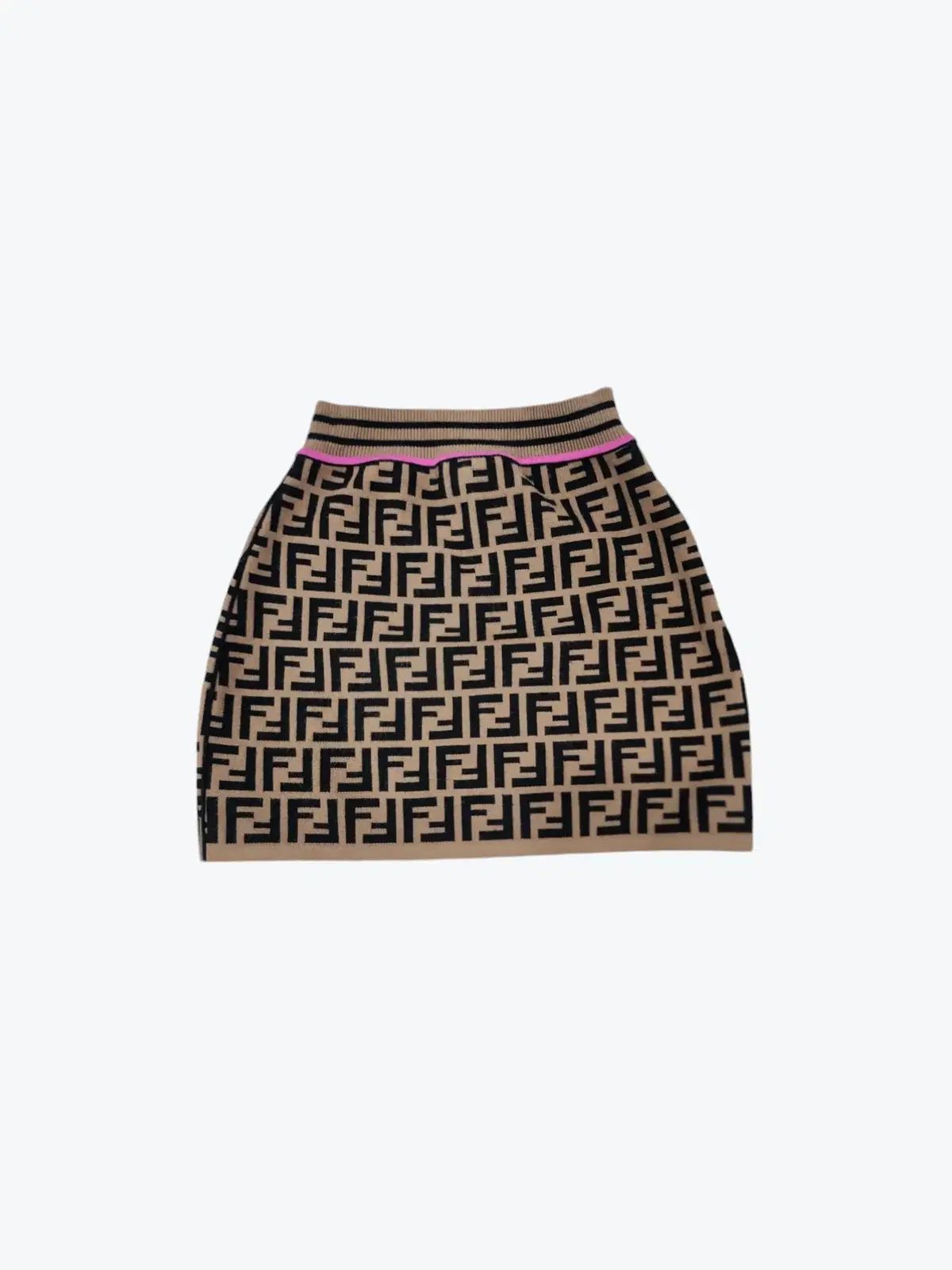 FENDI ロゴプリント タイトスカートFENDI(フェンディ) FF ロゴ