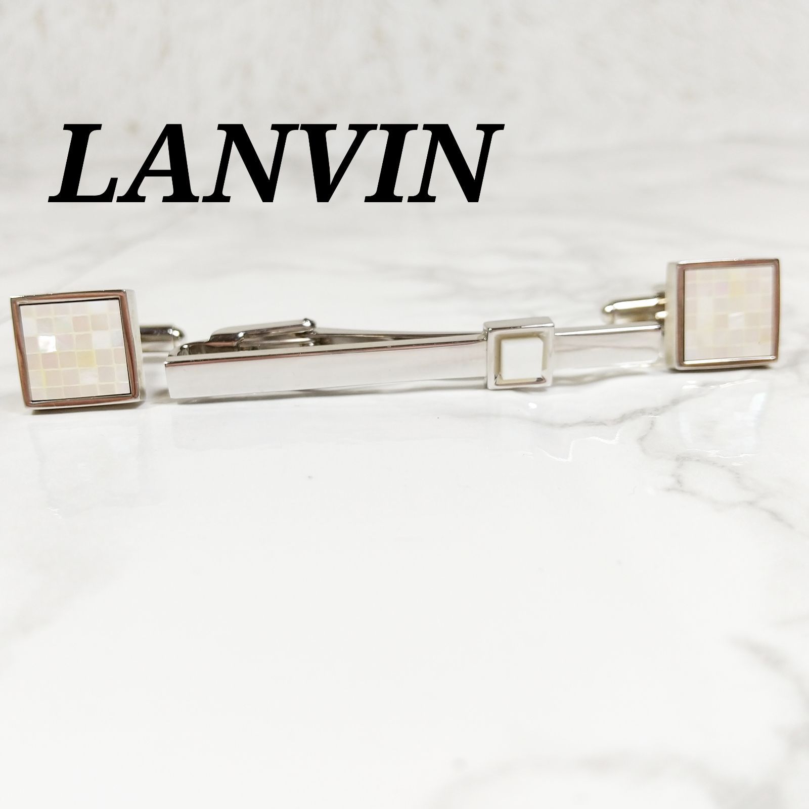 センスのいい お歳暮 極美品】LANVIN タイピン ゴールド ブラック なじめ その他
