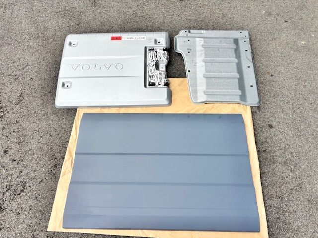 ボルボ マフラーカバー サイドガード