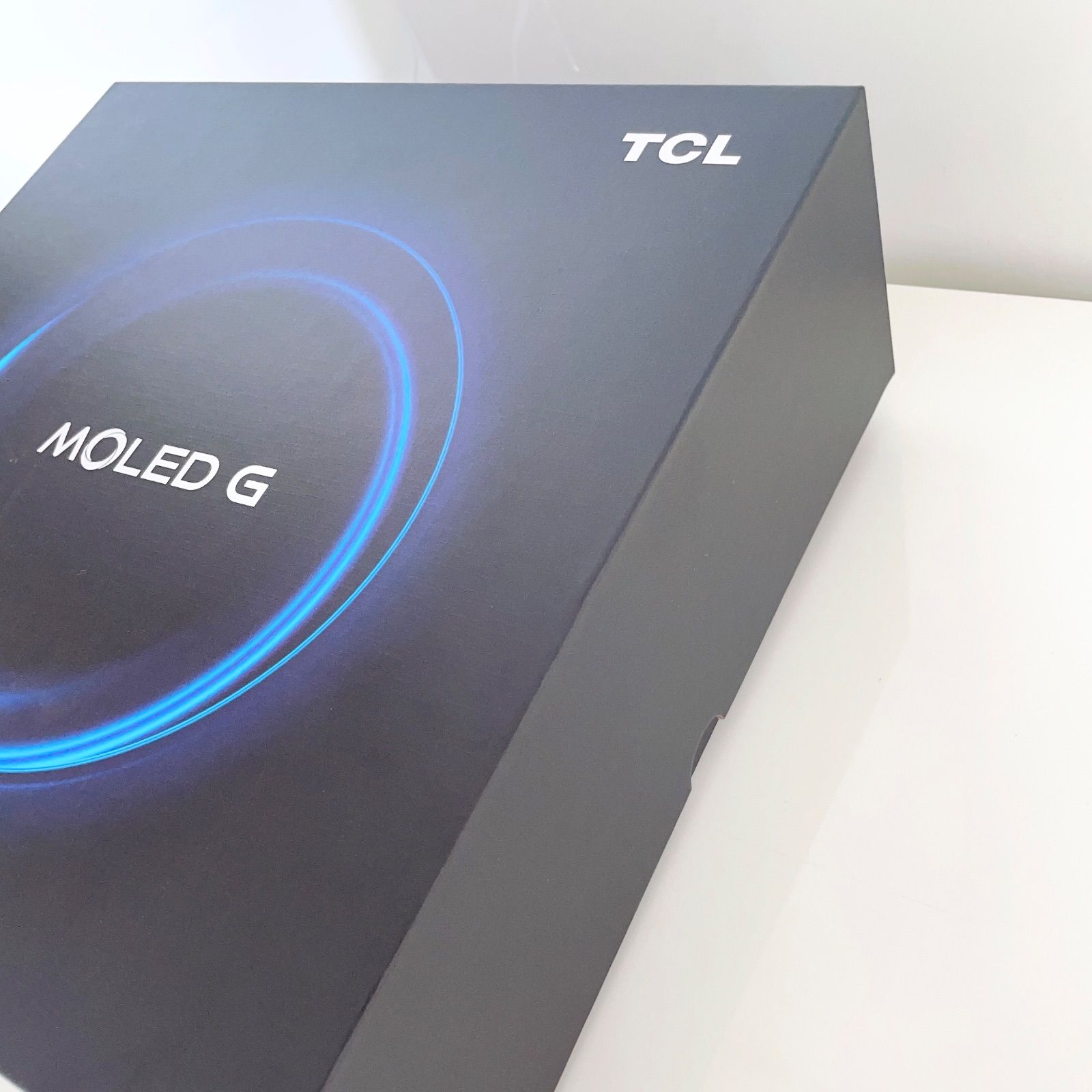 限定ラスト1台 新品TCL VR MOLED G + スマートフォン T782P-