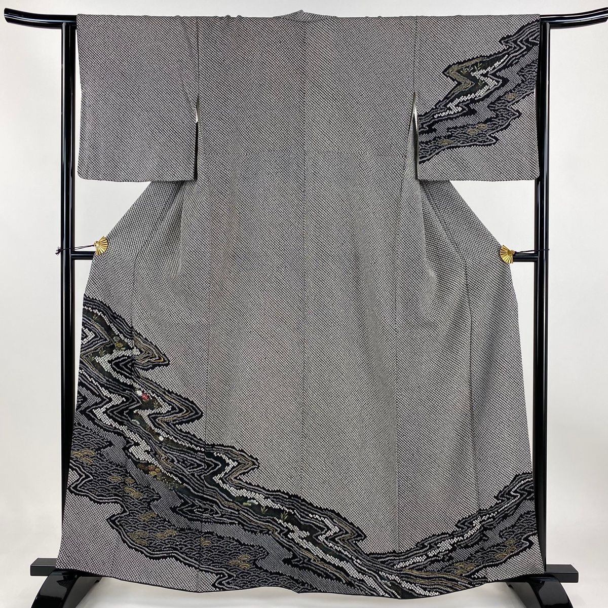 訪問着 身丈159.5cm 裄丈64cm M 袷 流水 草花 絞り 刺繍 黒 正絹