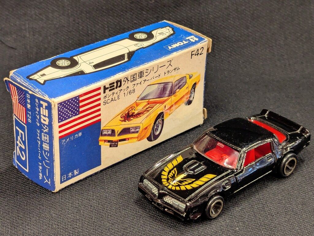 トミー トミカ青箱日本製 ポンティアック ファイアバード