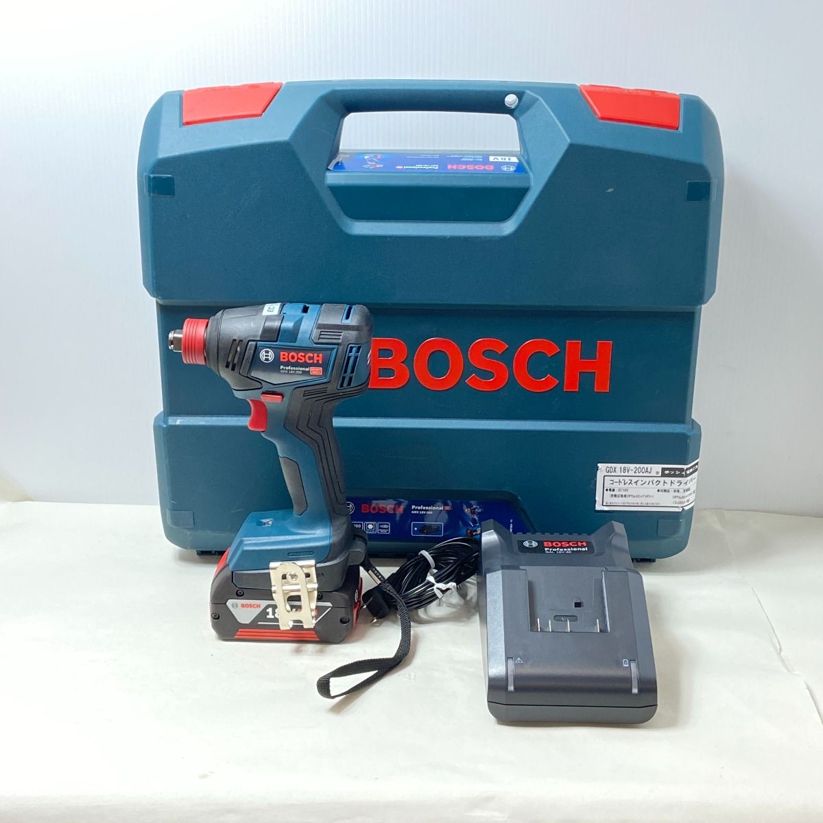 ΦΦBOSCH ボッシュ インパクトドライバ　18V GDX18V-200