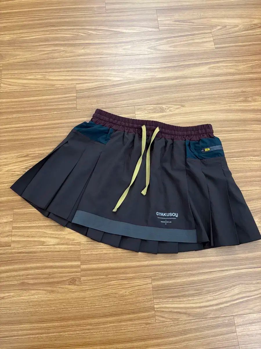 NIKE ナイキ Gyakusou ランニング スカート