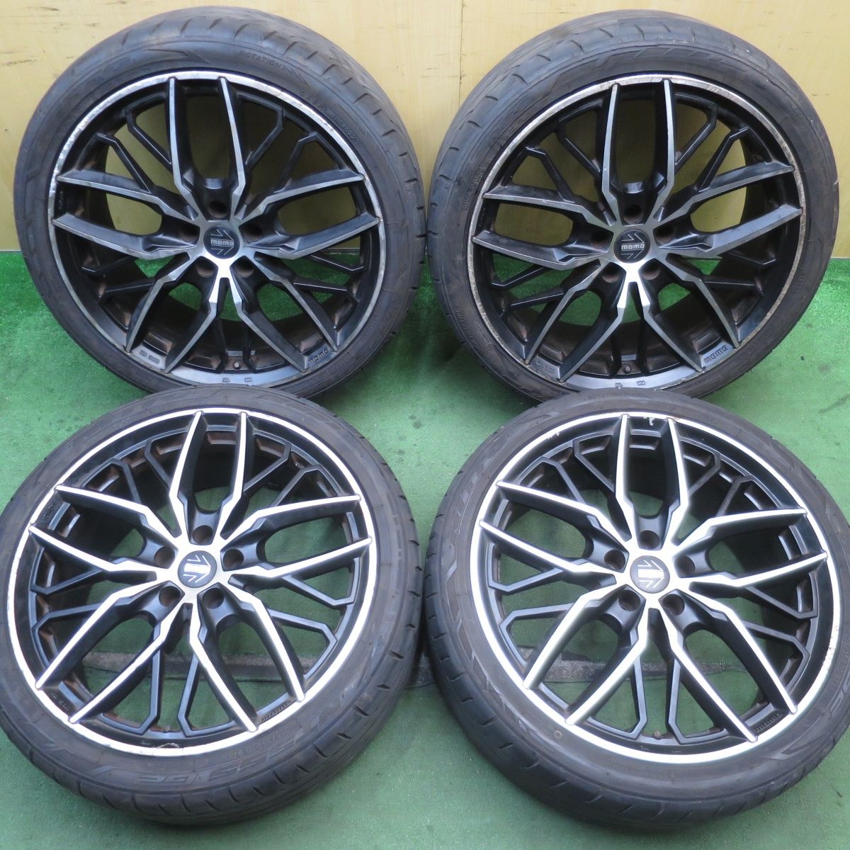 momo様 4本価格！22年☆ベンツ 等 MOMO SPIDER 255/35R20 ニットー NT555 G2