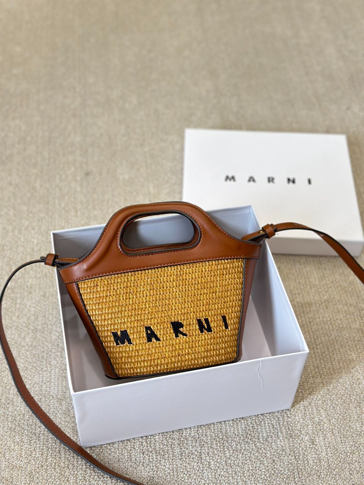 【新品】MARNI マルニ カゴバッグ ショルダーバッグ ハンド ミニ ブラウン レディース ファション