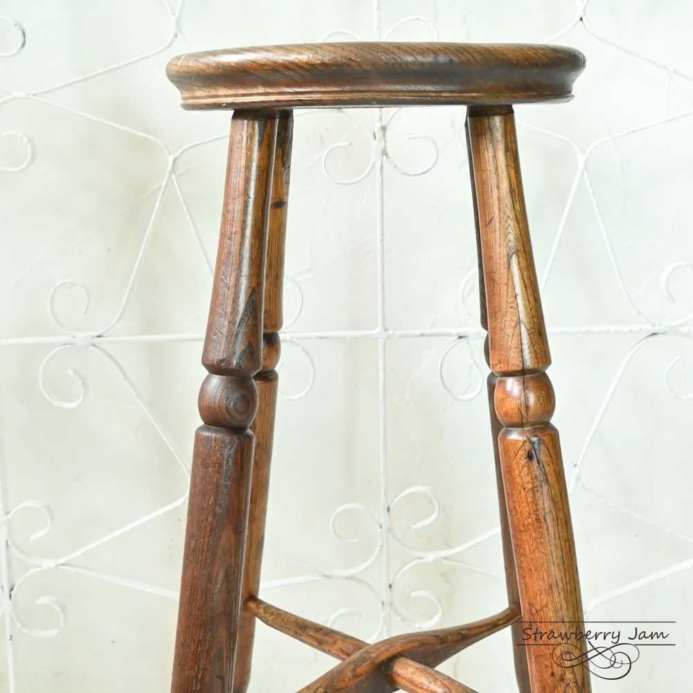 L3705-11 英国アンティーク スツール ヴィクトリア 赤 キッチンスツール L3705-11 英国アンティーク スツール ヴィクトリア 赤 キッチン