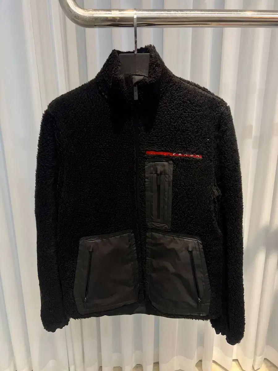 M PRADA プラダ リサイクル フリース 戦術的 ジャケット 黒