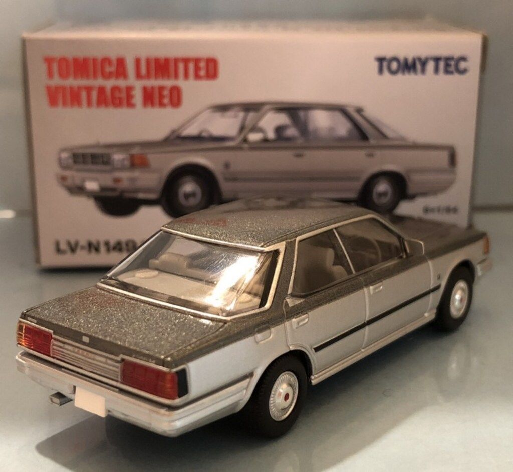 TOMYTEC TOMICA LIMITED VINTAGE NEO 43 LV-N43 01a 日産 パラ