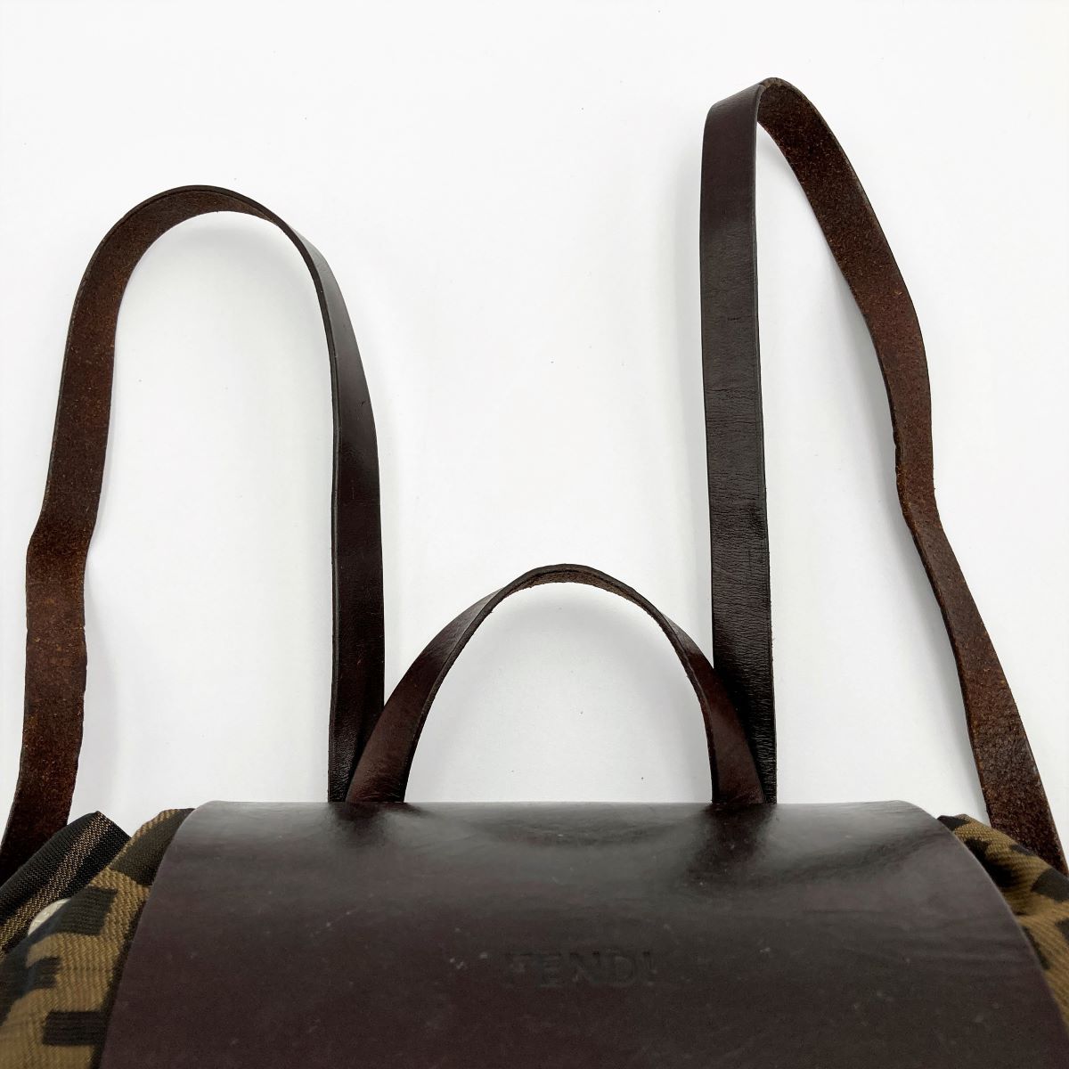 セール FENDI フェンディ リュック デイパック バッグ ズッカ ブラウン 