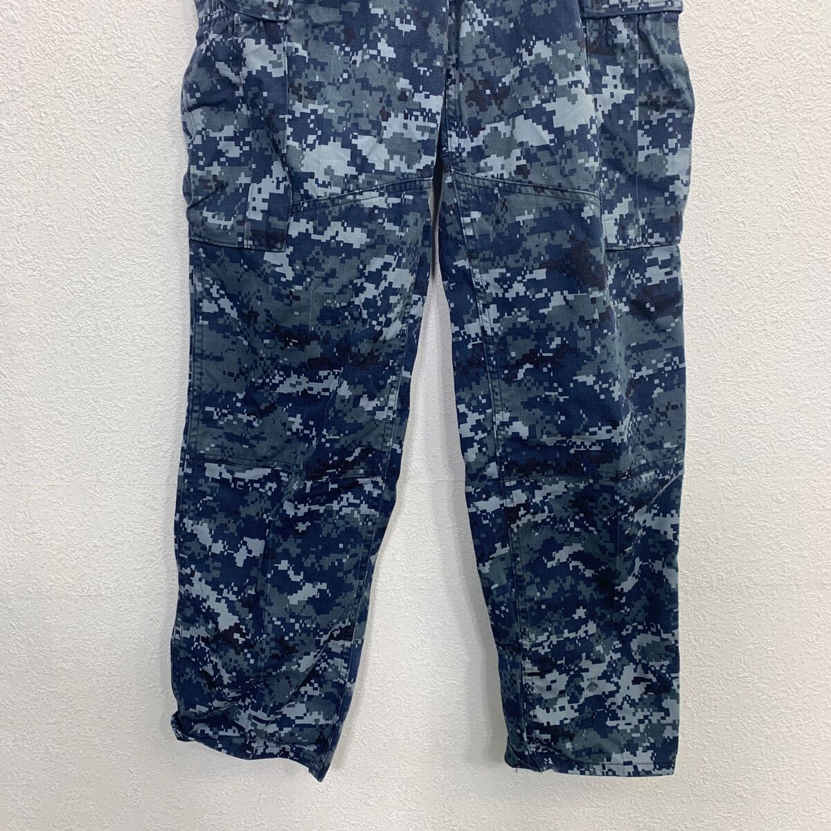 ミリタリーパンツ XS ブルー系 ジップアップ デジタルカモ カーゴパンツ 迷彩 カモフラ ミリタリー 古着卸 アメリカ仕入 2508-77