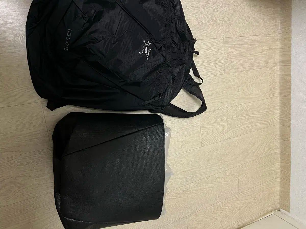 ARC TERYX アークテリクス Heliad 15 ブラック バックパック |