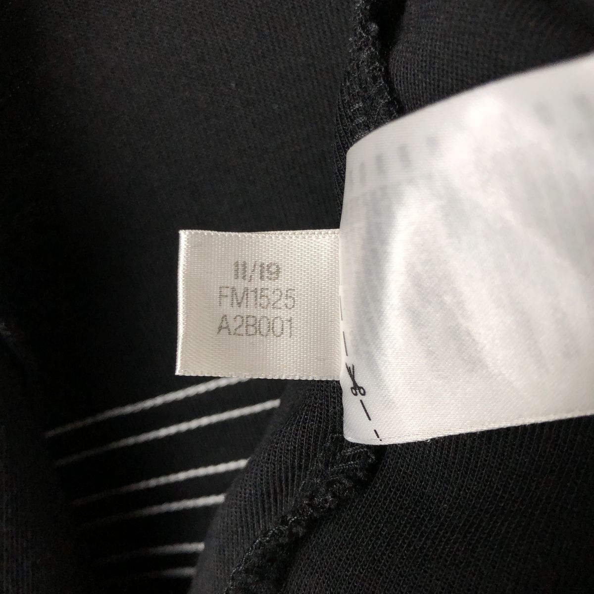 アディダス adidas