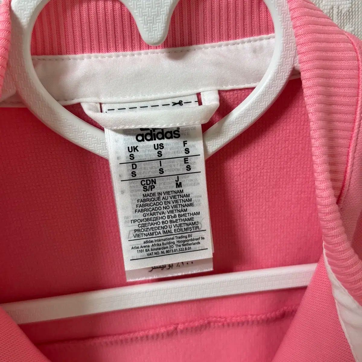 adidas アディダス