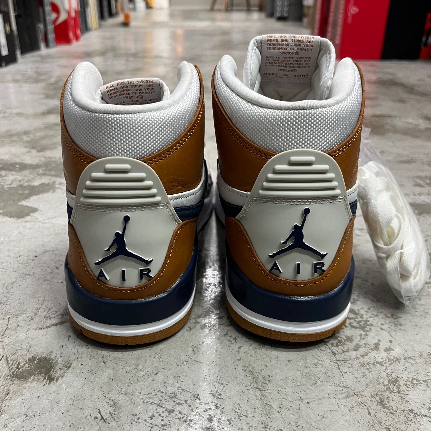 新品 DON C NIKE JORDAN LEGACY 312 GINGER AQ4160-140 ジョーダン 