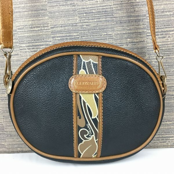 LEONARD/レオナール　ポシェット/ショルダーバッグ　カバン/鞄　イタリア製　管NO.YB19-32 LEONARD/レオナール ポシェット/ショルダーバッグ カバン/鞄