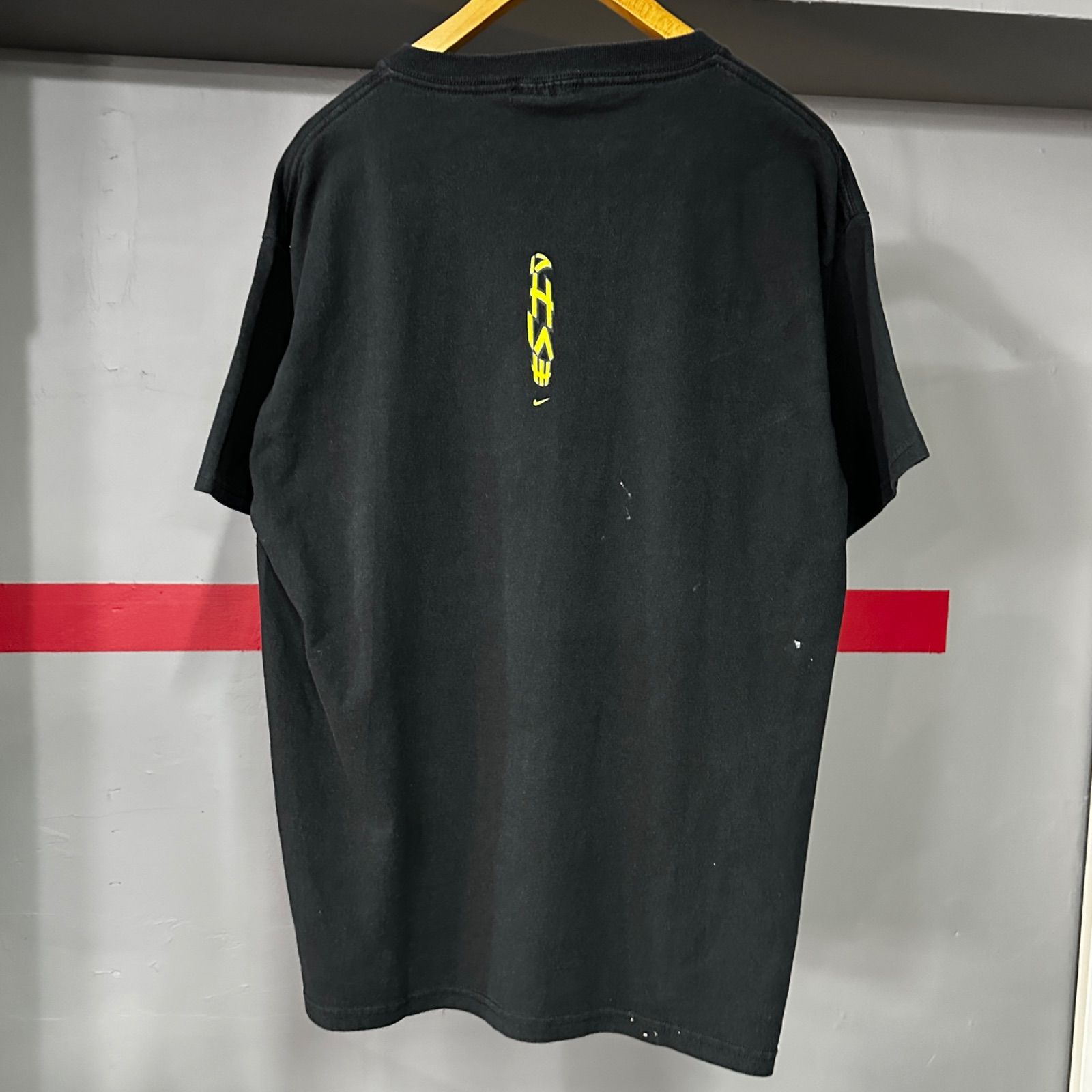 Nike t shirt limited edition deals