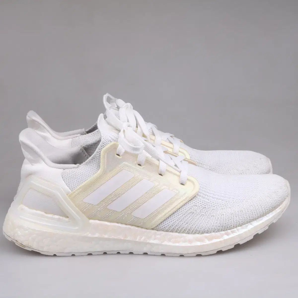 ランニングシューズ 265