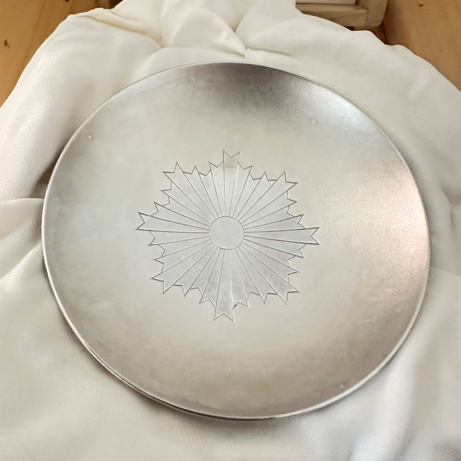 新品未使用☆銀杯☆中国菅区警察局☆SILVAR刻印☆約47g 新品未使用☆銀杯☆中国菅区警察局☆SILVAR刻印☆約47g