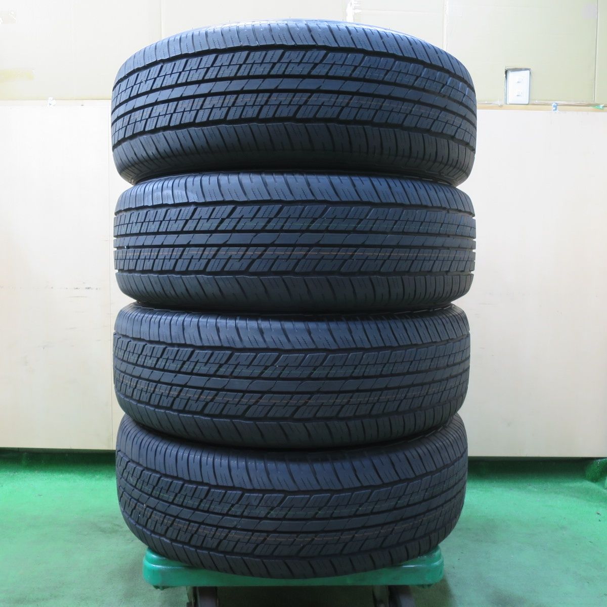 新車外し265/65R18 ダンロップ グラントレック AT23 ランクル250 新車外し265/65R18 ダンロップ グラントレック AT23 ランクル250