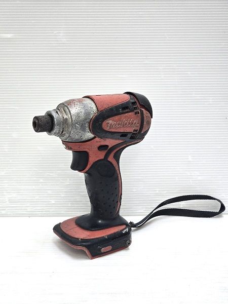 中古品】 マキタ Makita 充電式 インパクトドライバ 14.4V TD130D ○YR 