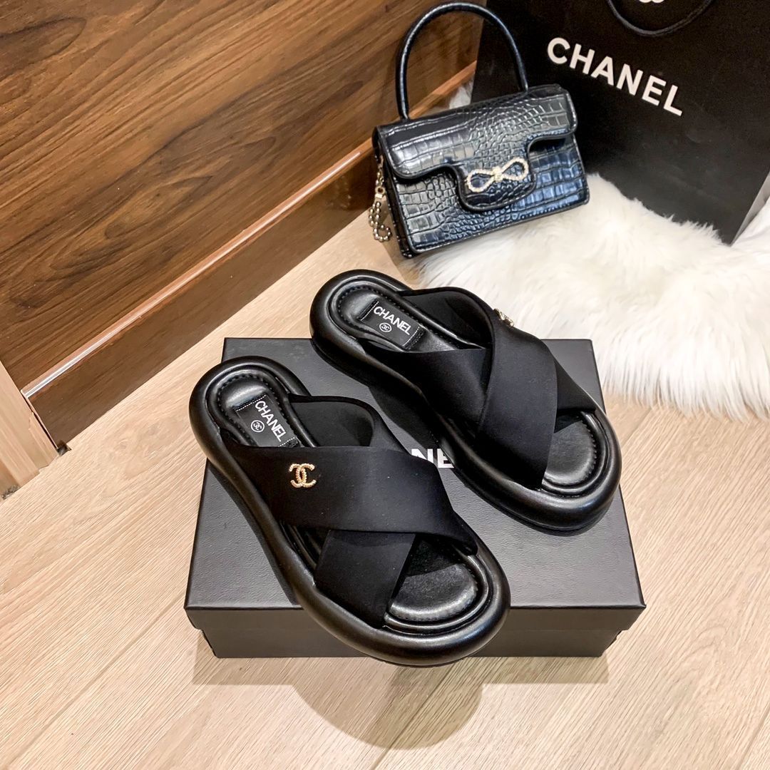 CHANEL シャネルレイディスシャワーサンダル