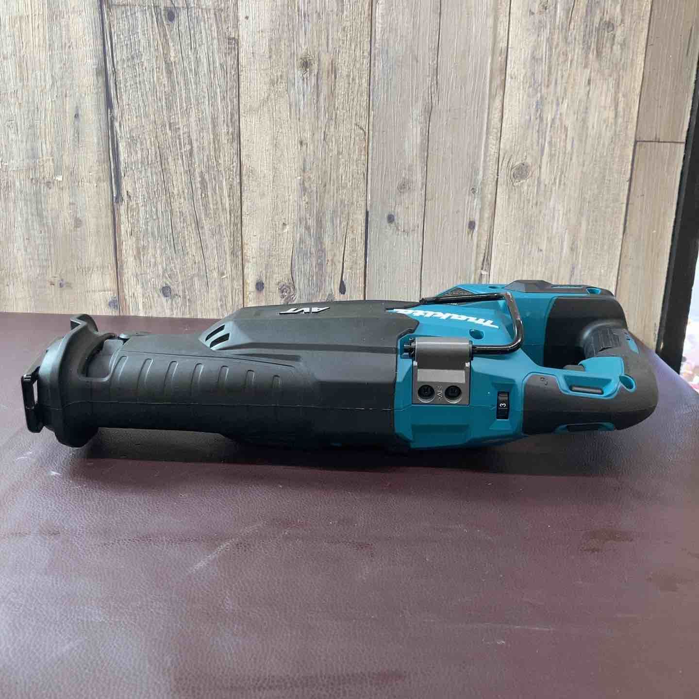 コードレスレシプロソー