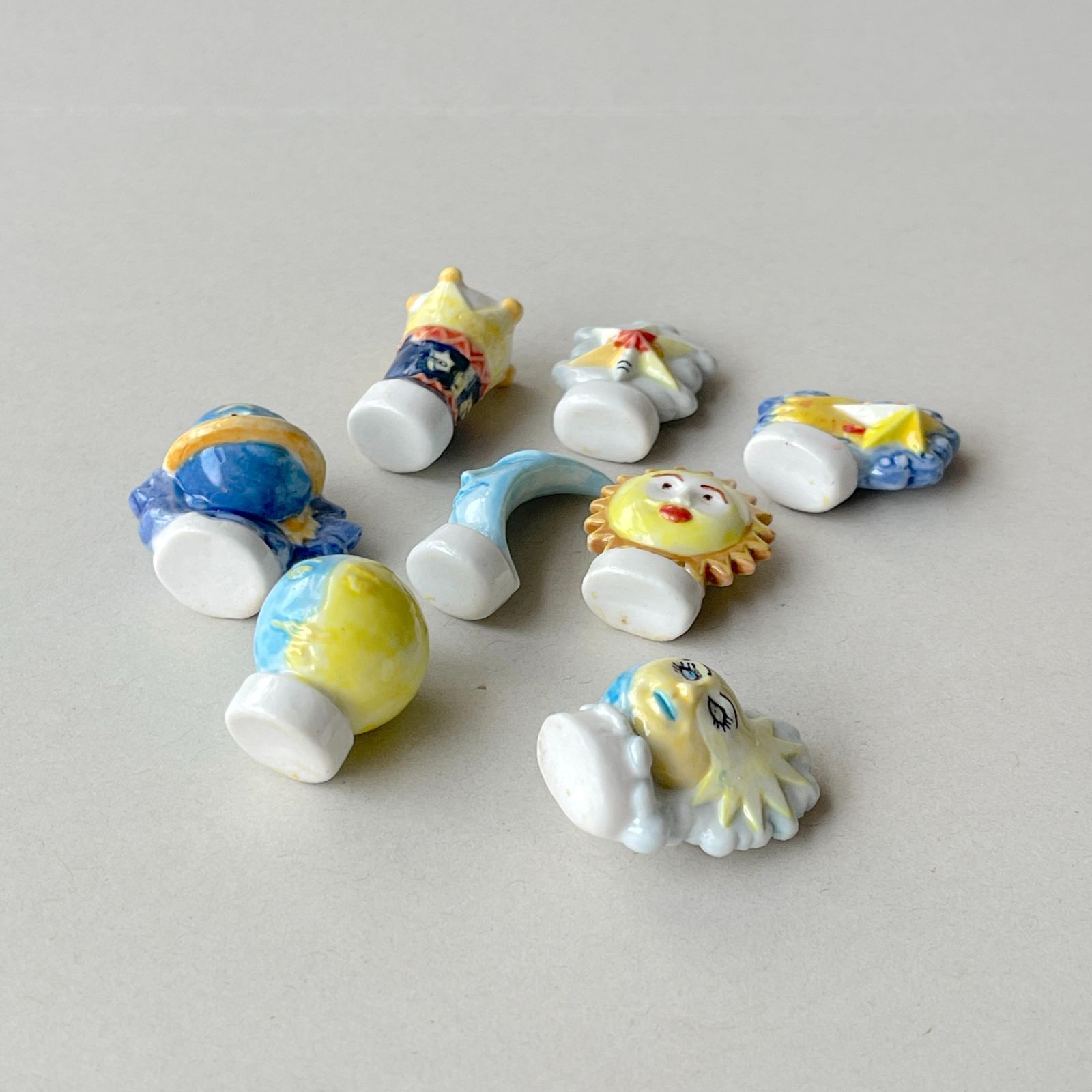 フェーヴ 星々の王国 2003年 8個 フランス フェーブ ミニチュア陶器 f