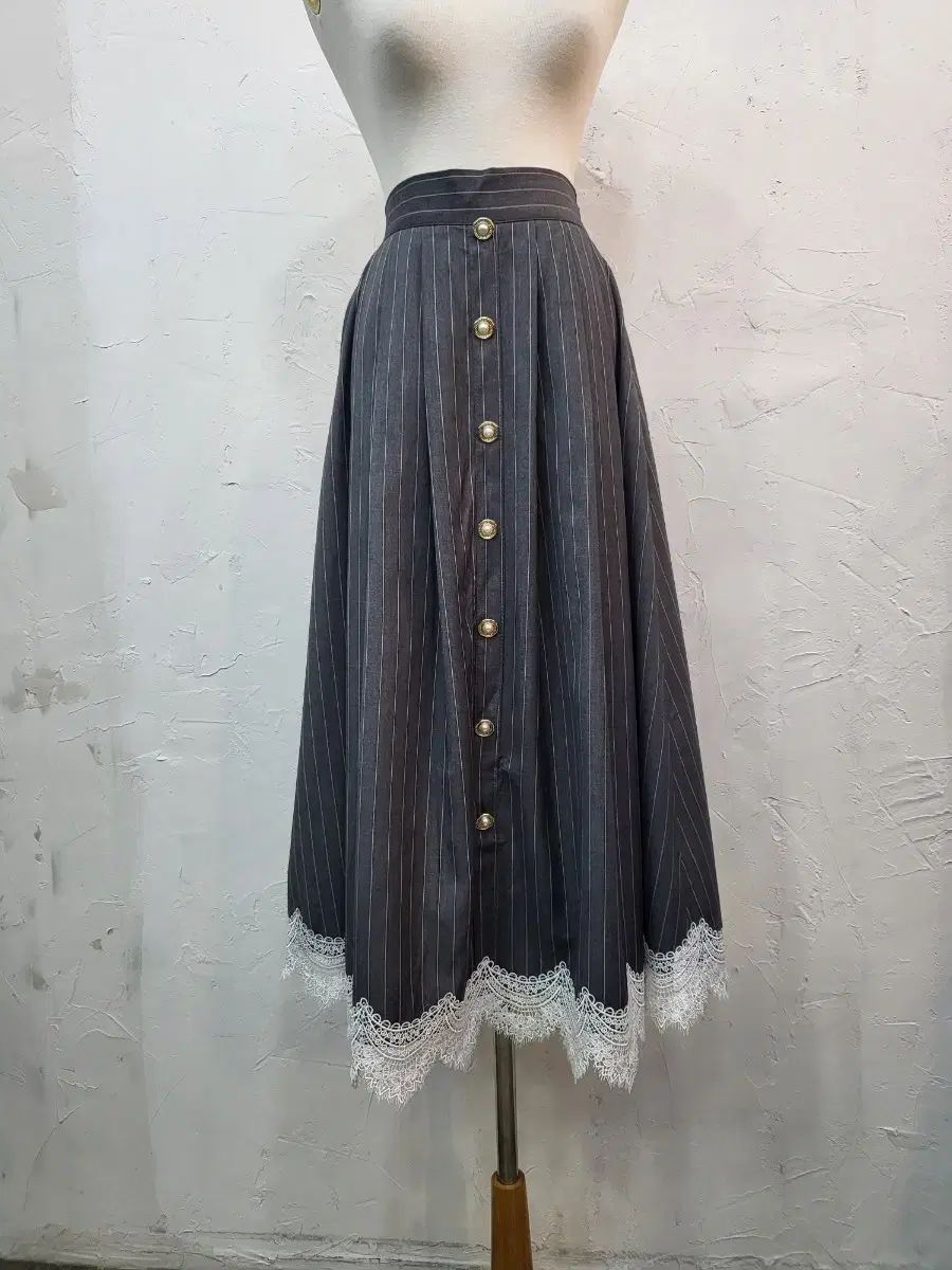 Catsストライプレースポイントスカートセットアップ