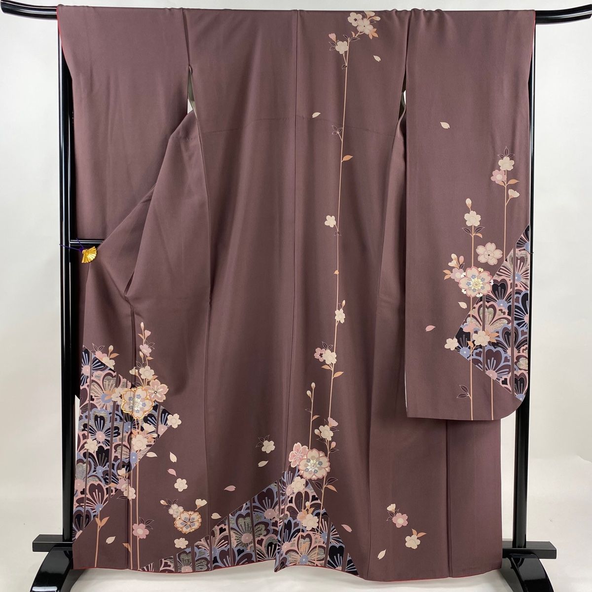 振袖 身丈164cm 裄丈68cm L 袷 桜 花びら 金糸 銀彩 小豆色 正絹 名品