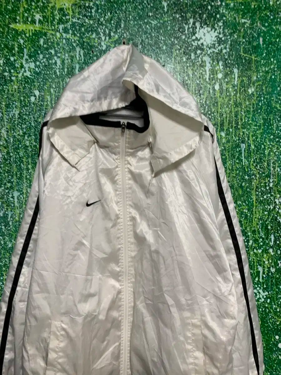 Nike メンズ ウィンドブレーカー L ホワイト Nike(ナイキ） 必須