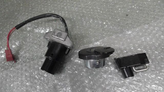 FOUR UA05J-011xxx