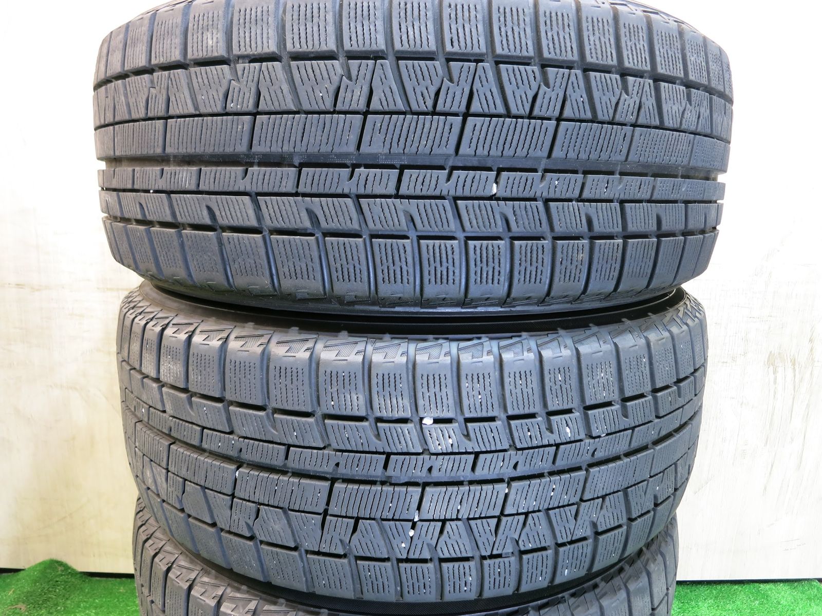 送料無料]バリ溝！9.5分☆スタッドレス 215/50R17 ヨコハマ アイス