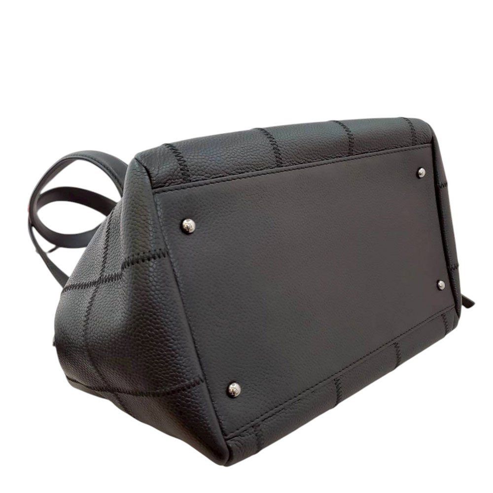 CHANEL ソフトキャビアスキン