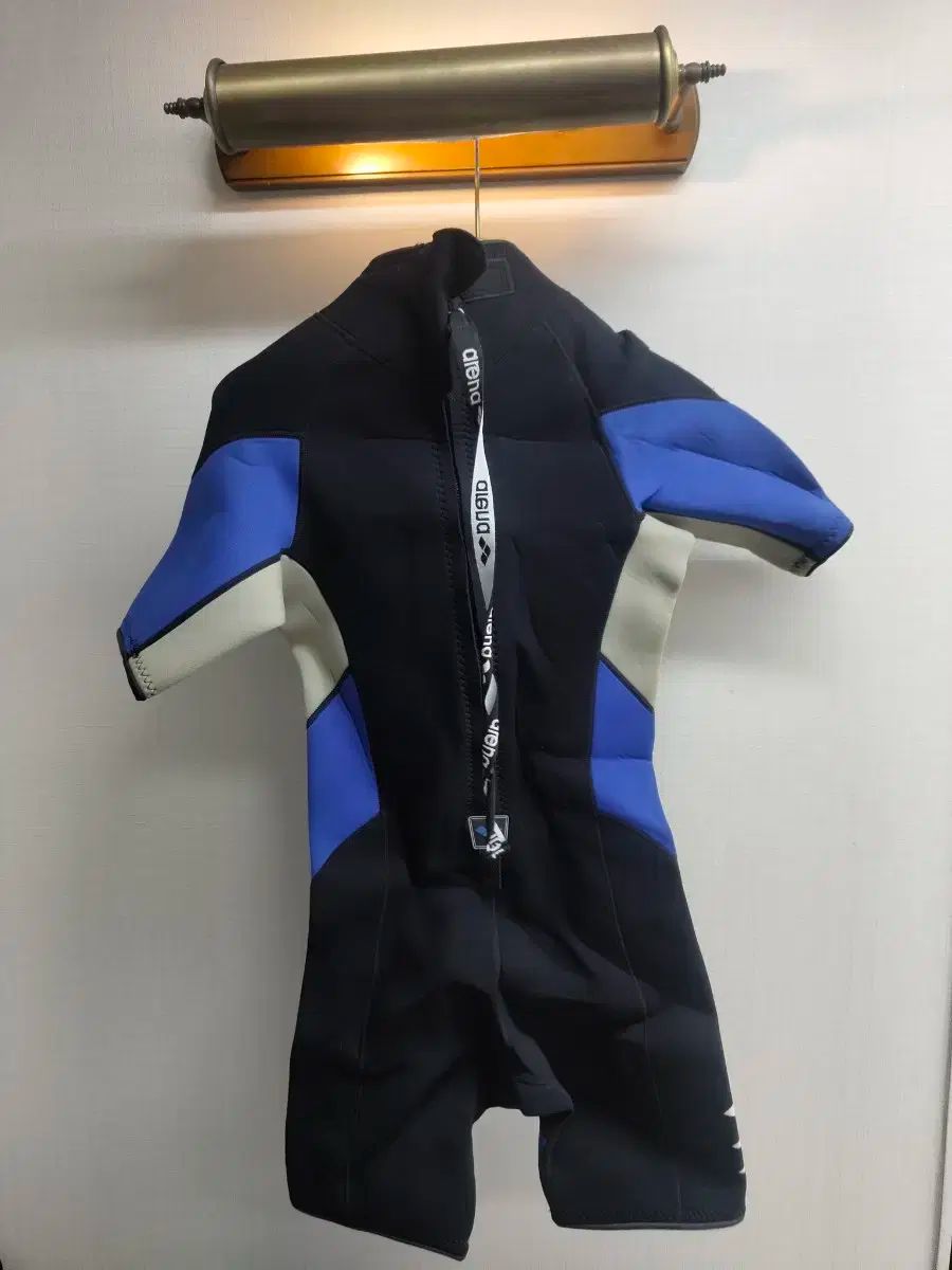 M ） Arena(アリーナ) ウェットスーツ 販売 アリーナ』ブランドより